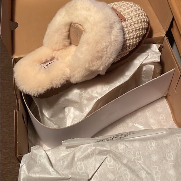 Ugg Other | Brand Mew Ugg Slippers | Color: Cream | Size: Womans 8 | Diyee123's Closet